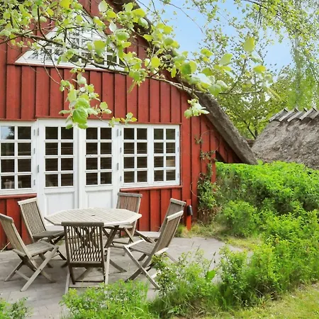 Kalv - 75m From The Sea By Interhome Semesterbostad *